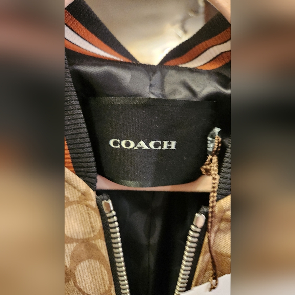 Coach Signature Souvenir Bomber Jacket Khaki NWT - Picture 8 of 10